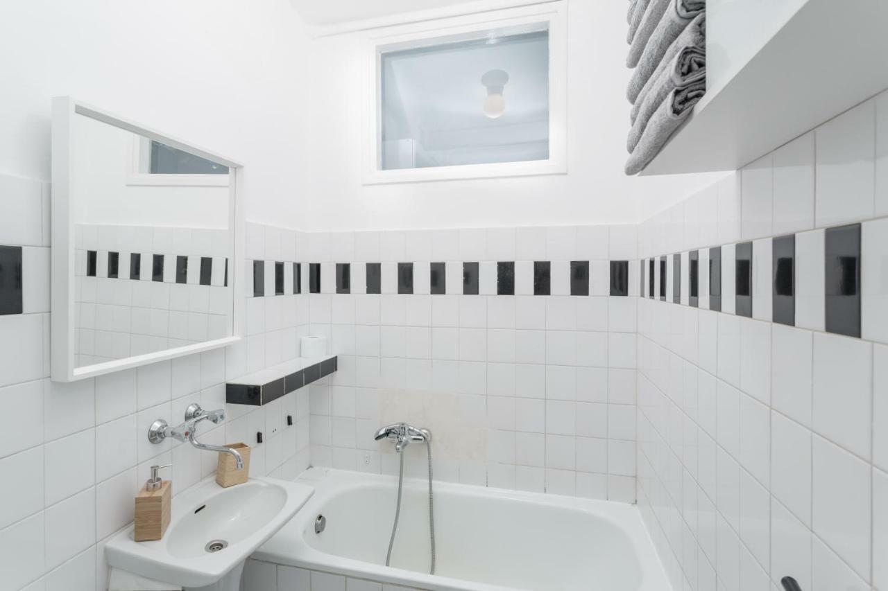 Chill Apartments Brzozowa Old Town Варшава Экстерьер фото